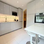 2 Bed Garden Benavista Direct Pool Access Walk To Golf, Tennis & Amenities *