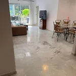 2 Bed Garden Benavista Direct Pool Access Walk To Golf, Tennis & Amenities Apartment *