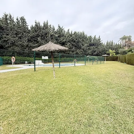 Apartman 2 Bed Garden Benavista Direct Pool Access Walk To Golf, Tennis & Amenities Estepona