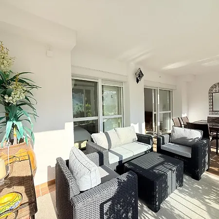 Apartment 2 Bed Garden Benavista Direct Pool Access Walk To Golf, Tennis & Amenities Estepona