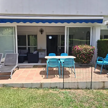 2 Bed Garden Benavista Direct Pool Access Walk To Golf, Tennis & Amenities Apartman *