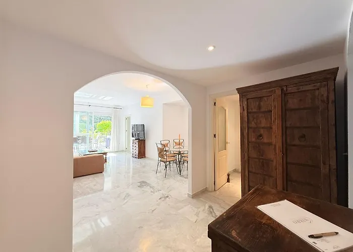 2 Bed Garden Direct Pool Access Walk To Golf, Tennis & Amenities, Benavista *