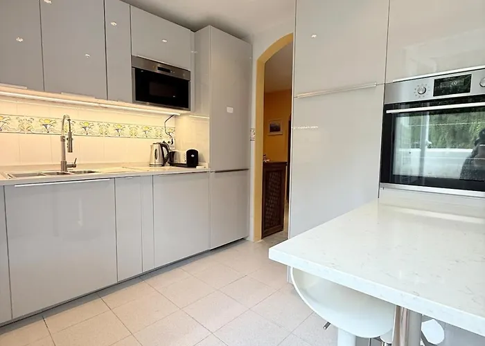 2 Bed Garden Direct Pool Access Walk To Golf, Tennis & Amenities, Benavista *