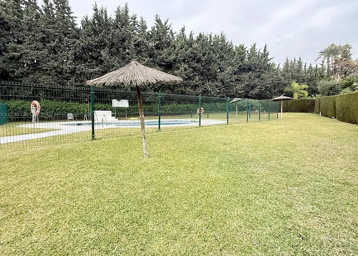 Appartement 2 Bed Garden Direct Pool Access Walk To Golf, Tennis & Amenities, Benavista Estepona